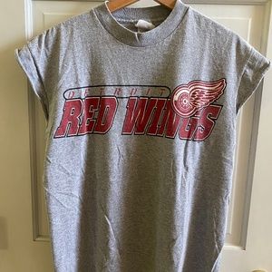 Vintage Detroit Red Wings sleeveless shirt